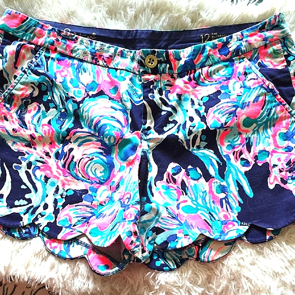 Lilly Pulitzer "Caught Up Buttercup" Shorts EUC